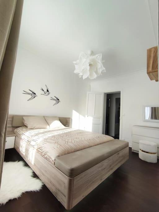 Appartement Proche Paris/Metro อานีแย-ซูร์-แซน ภายนอก รูปภาพ