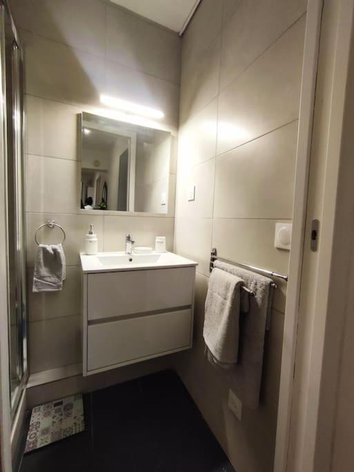 Appartement Proche Paris/Metro อานีแย-ซูร์-แซน ภายนอก รูปภาพ
